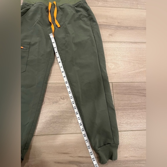 FIGS Moss Zamora Jogger Scrub Pants XS/P - Picture 3 of 6